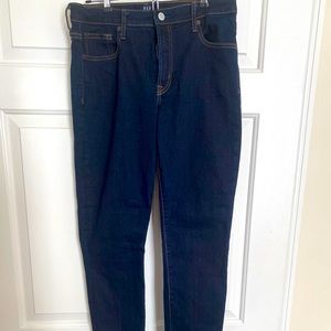 Gap True Skinny Jeans